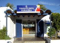 Las oficinas de la red Tourist Info en Peñíscola han atendido, en el mes de julio, más de 20.000 consultas