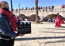 Los visitantes y turistas se convierten en actores por un día este puente en Peñíscola