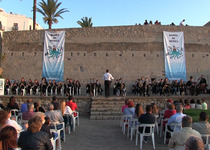 La banda de música de Peñíscola vuelve al escenario con un concierto de marchas moras y cristianas