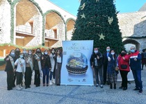 Peñíscola se llena de visitantes en este puente del Mercado Navideño