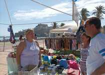 Los comercios de Peñíscola participan en la feria de Botigues al Carrer