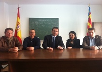 El alcalde pedirá a la conselleria de Pesca mejoras para el sector en la localidad