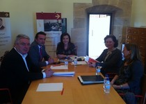 Peñíscola pide a la Dirección General de Patrimonio que agilice la tramitación de la obra de recuperación de la muralla