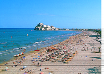 Peñíscola roza el pleno empleo en el inicio de la temporada turística