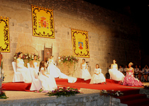 Peñíscola corona a Alba Castell Reina de sus Fiestas Patronales‏