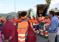 La concejalía de Servicios del Ayuntamiento de Peñíscola felicita a los trabajadores de la limpieza del municipio por el refuerzo y esfuerzo estival en un año de récord de recogida de residuos