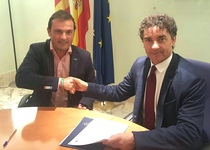 El Ayuntamiento de Peñíscola y la Agencia Valenciana de Turismo firman un convenio para fomentar acciones de promoción de turismo cinematográfico #PeñíscoladeCine